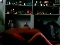 MILF bruna scopate a ...