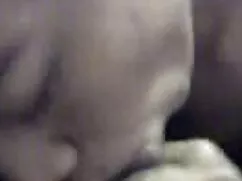 Bambino grande tette ...